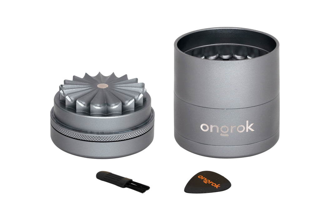 Ongrok 2.2" Toothless 5 Piece Grinder Silver